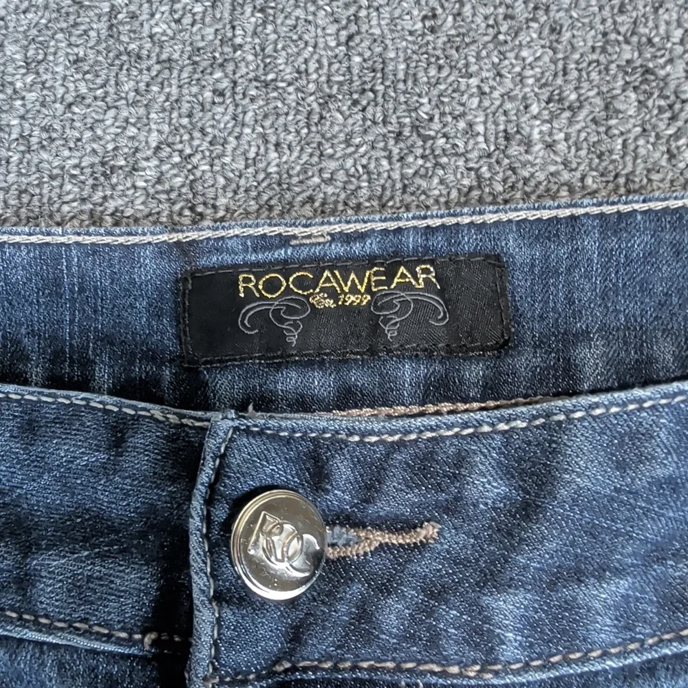 Rocawear Y2K Embroidered Logo Pocket Jeans Women 24 Blue Cotton Stretch Straight